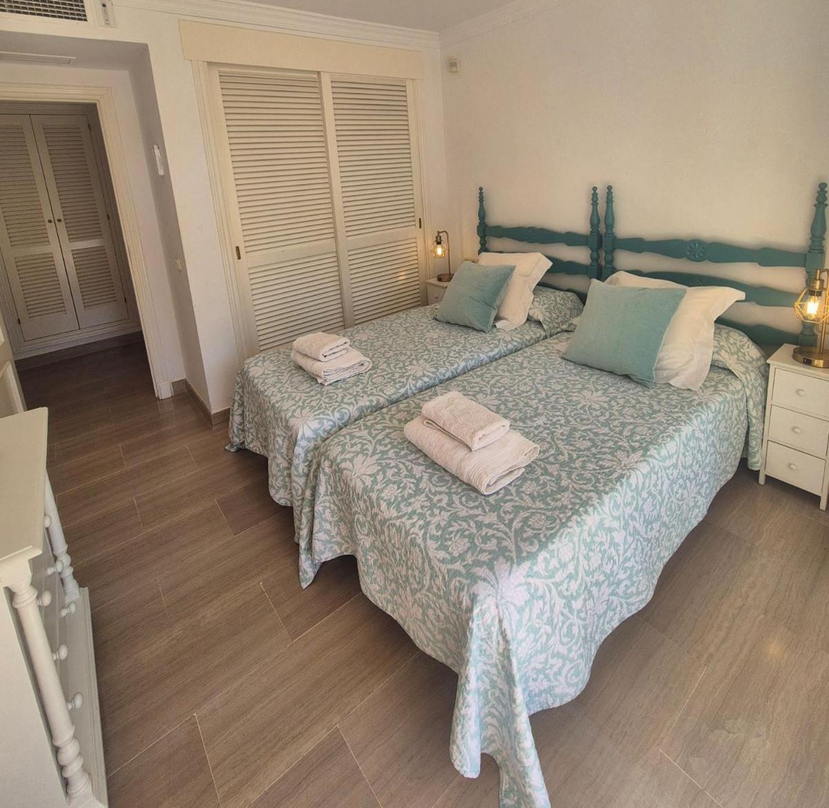 شقة Hacienda Playa Elviria 300 M Playa,Jardin , 2 Hab ,ماربيا المظهر الخارجي الصورة